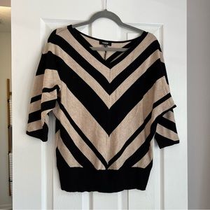 Premise Studio tan/black sweater, size small